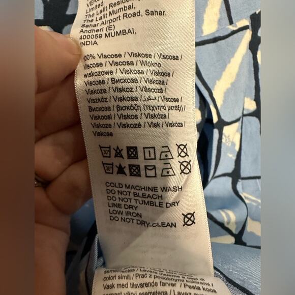 NWT XS  Vero Moda Long Sleeve Printed Womens Blouse, Button Down, Roll Sleeves - Picture 10 of 12